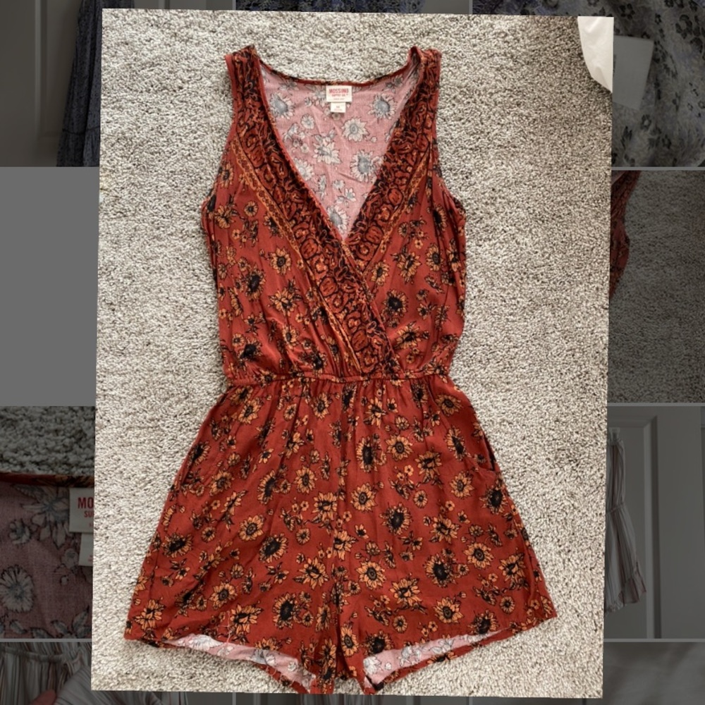 Red sunflower pattern romper with pockets